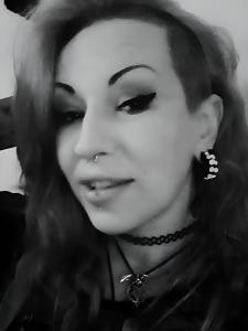611868357: Chica busca chico en Albacete