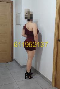 611952137: Chica busca chico en La Coruña