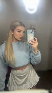 677129614: Chica busca chico en Cantabria