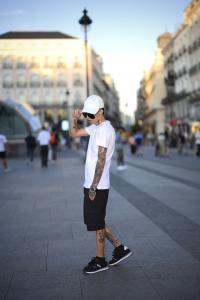677404449: Chico busca chica en Alicante