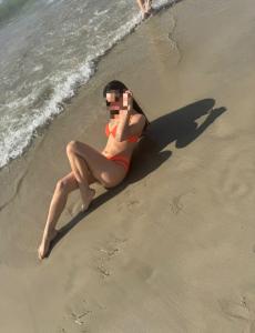 631900738: Chica busca chico en Sevilla