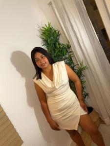 677164465: Chica busca chico en Sevilla