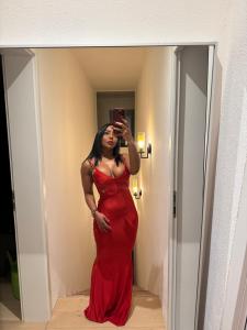 643800943: Chica busca chico en Málaga