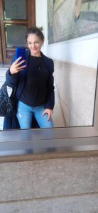 677549270: Chica busca chico en Pontevedra