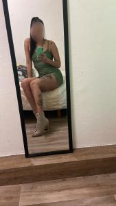 613799459: Chica busca chico en Almería