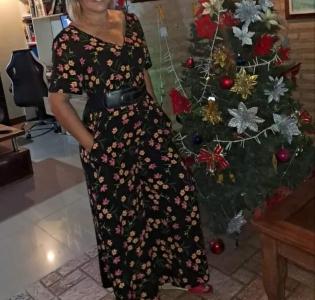 672993160: Chica busca chico en Gerona