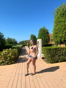 613114866: Chica busca chico en Pontevedra