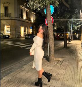 612572872: Chica busca chico en Sevilla