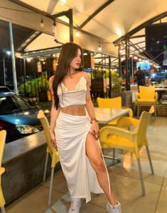 612572872: Chica busca chico en Sevilla