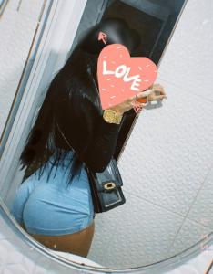 614685729: Chica busca chico en Murcia