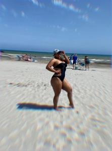 633149888: Chica busca chico en Cádiz