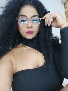 603981547: Chica busca chico en Barcelona