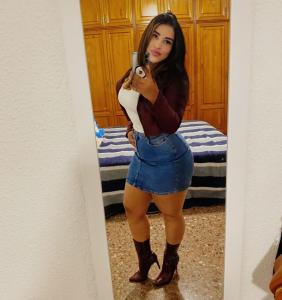633149888: Chica busca chico en Cádiz