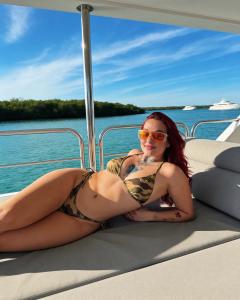 610772696: Chica busca chico en Madrid