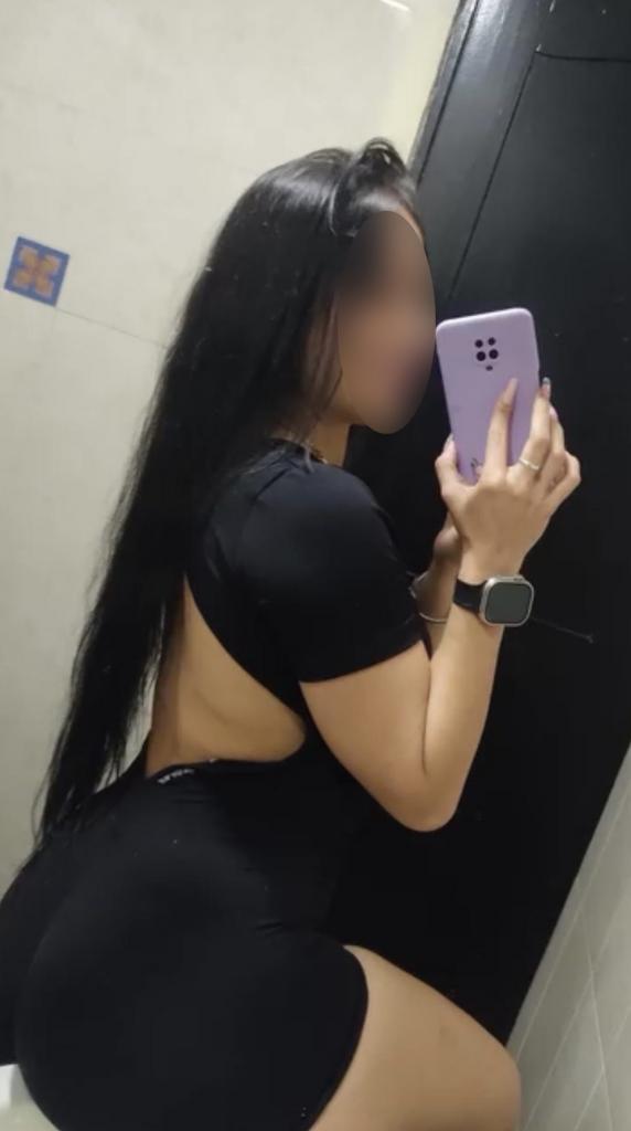 Chica busca chico en Granada: 