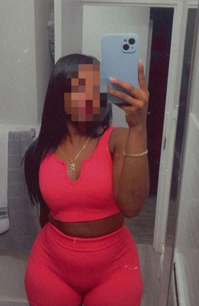 Chica busca chico en Jaén: 
