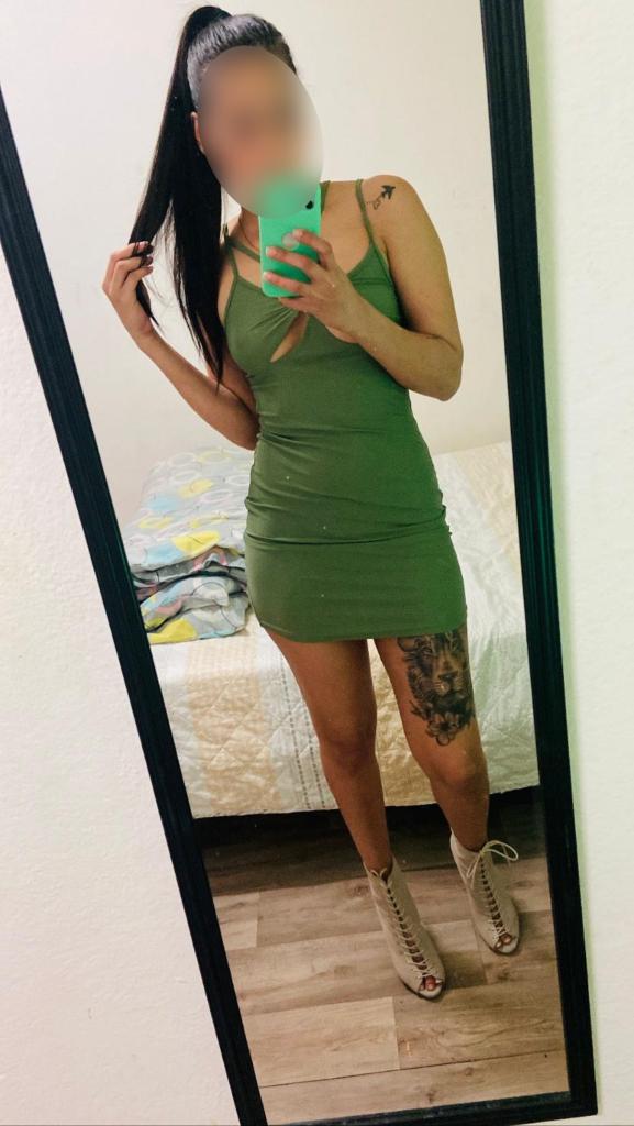 613799459: Chica busca chico en Almería