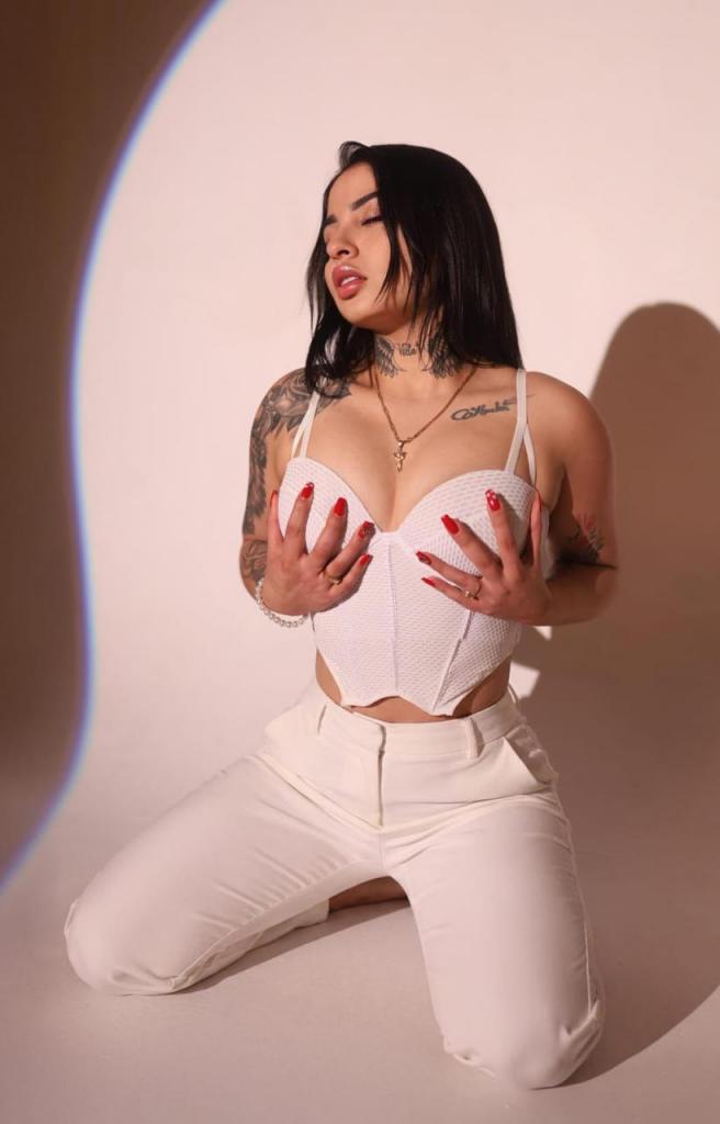 Chica busca chico en Málaga: Chica busca chico