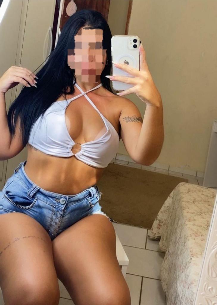 624742678: Chica busca chico en Gerona