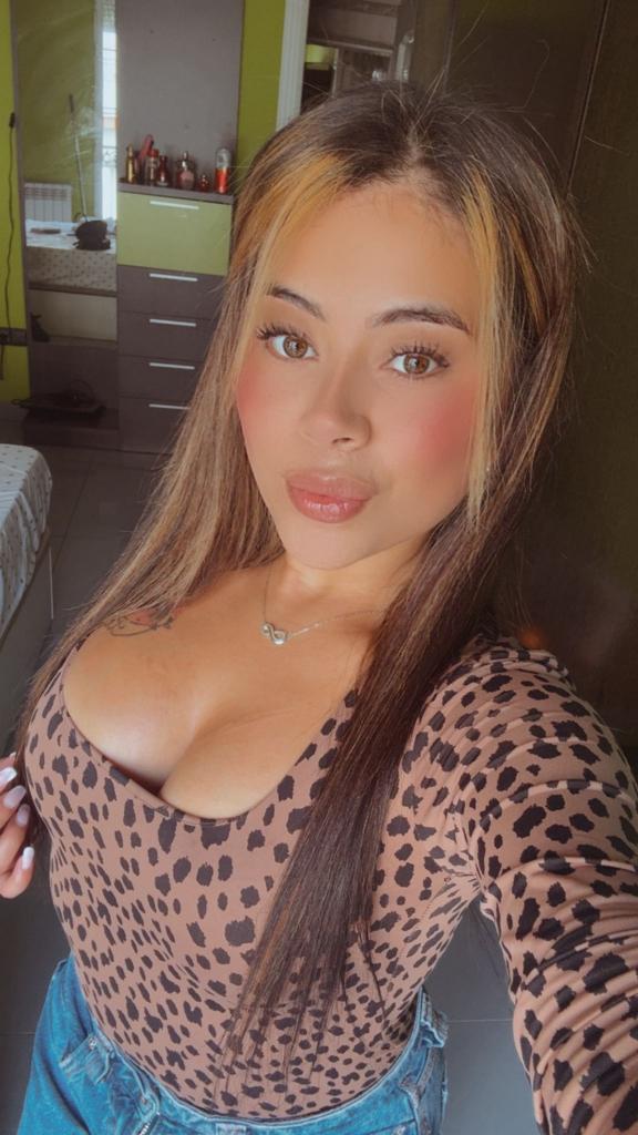 614997763: Chica busca chico en Badajoz