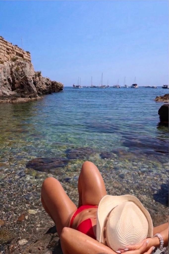 Chica busca chico en Cádiz: Chica busca chico