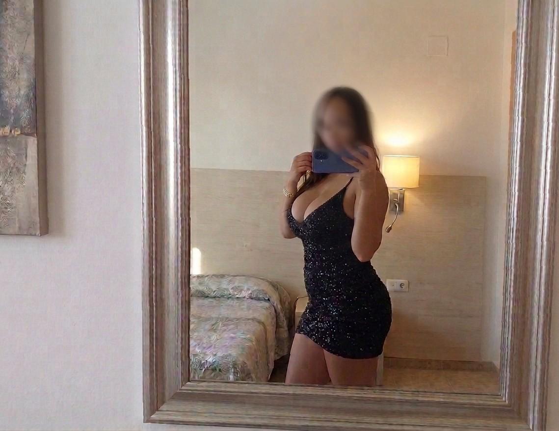 631297057: Chica busca chico en Barcelona