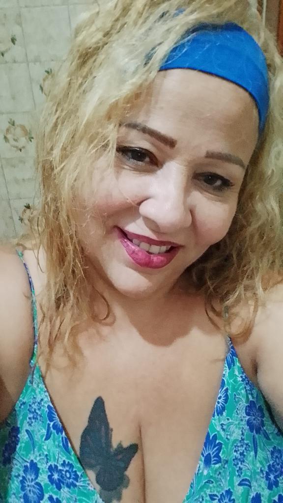 722272164: Chica busca chico en Sevilla