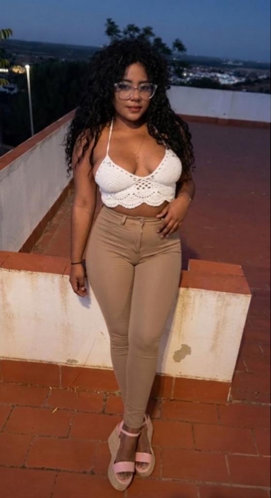 Chica busca chico en Huelva: 