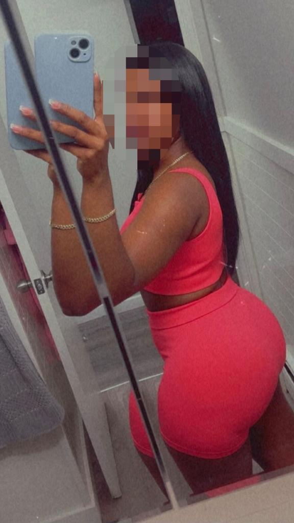 Chica busca chico en Jaén: 
