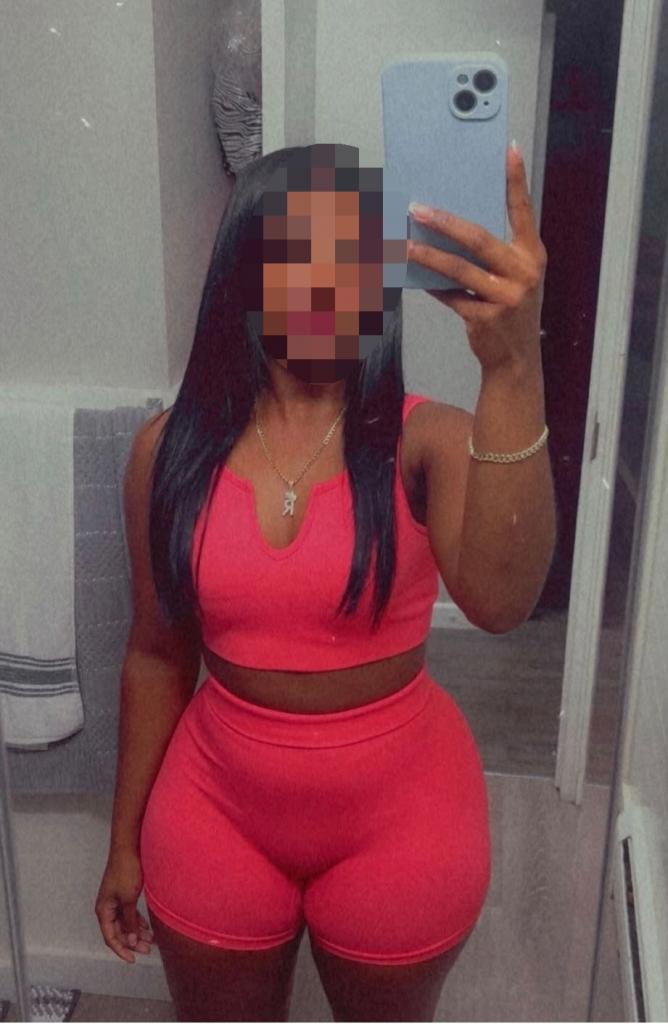 Chica busca chico en Jaén: 