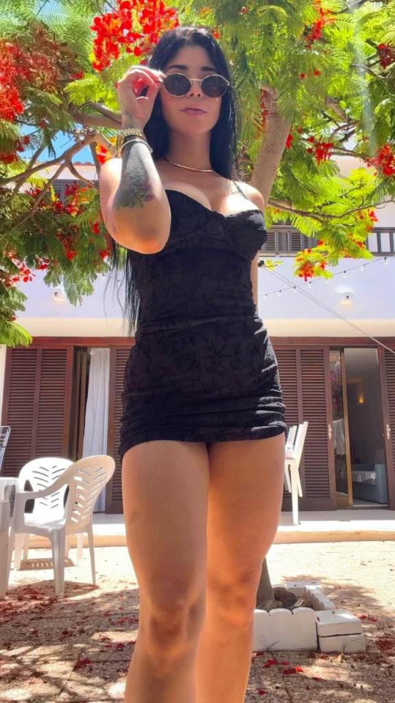 Chica busca chico en Tenerife: 