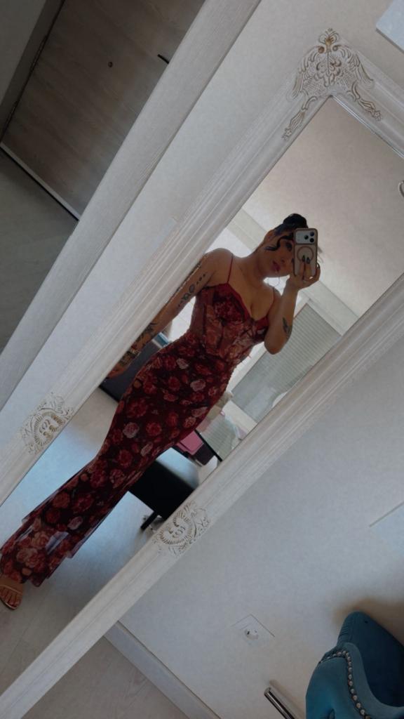 611886443: Chica busca chico en Alicante