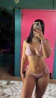 742064328: Chica busca chico en Málaga