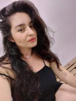 617953894: Chica busca chico en Madrid