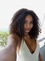 607827908: Chica busca chico en Málaga
