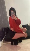 631434345: Chica busca chico en Madrid