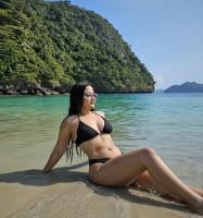 624513703: Chica busca chico en Barcelona