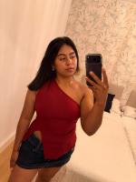 677164465: Chica busca chico en Sevilla
