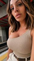 677126411: Travesti en Barcelona