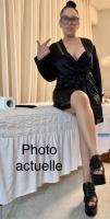 697207715: Chica busca chico en Gerona