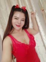 653419473: Chica busca chico en Barcelona