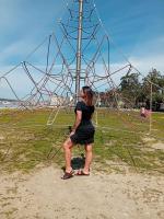 677549306: Chica busca chico en Pontevedra