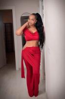 613799459: Chica busca chico en Almería