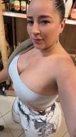 613577295: Chica busca chico en Barcelona