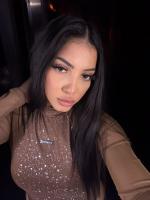 611271119: Chica busca chico en Barcelona