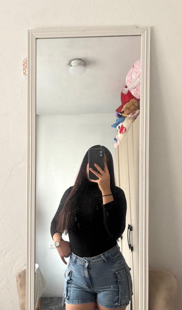 664581335: Chica busca chico en Alicante