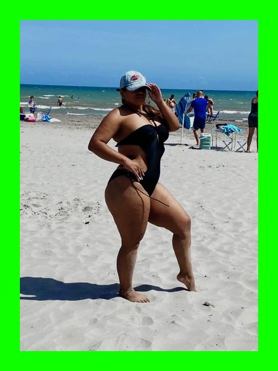 633149888: Chica busca chico en Cádiz