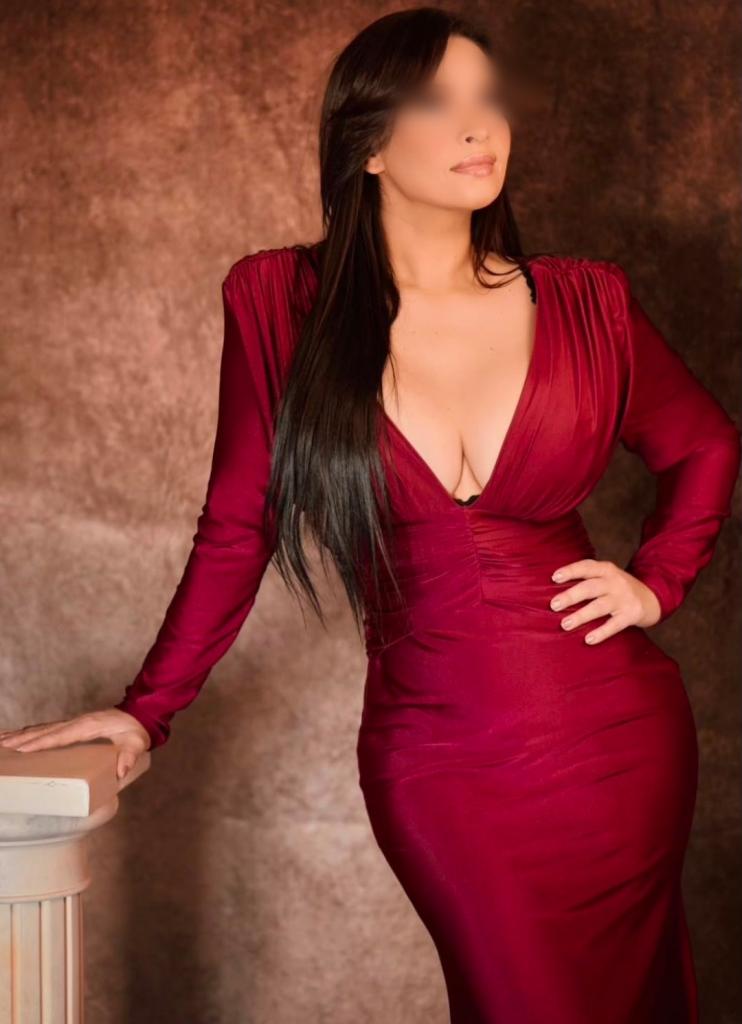 610643880: Chica busca chico en Málaga