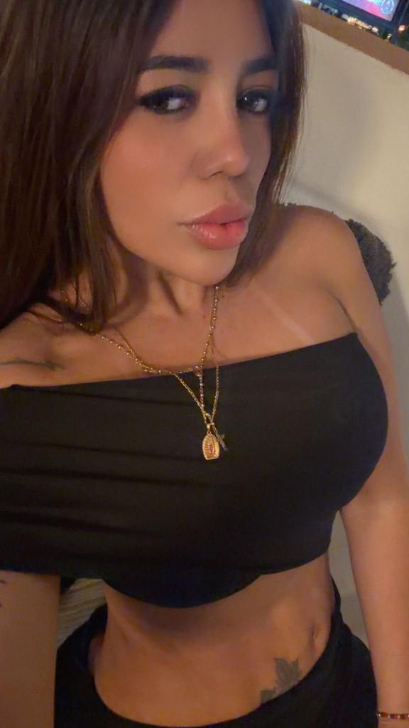604249855: Chica busca chico en León