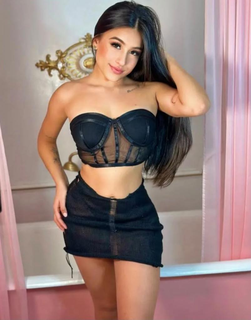 Chica busca chico en Almería: 